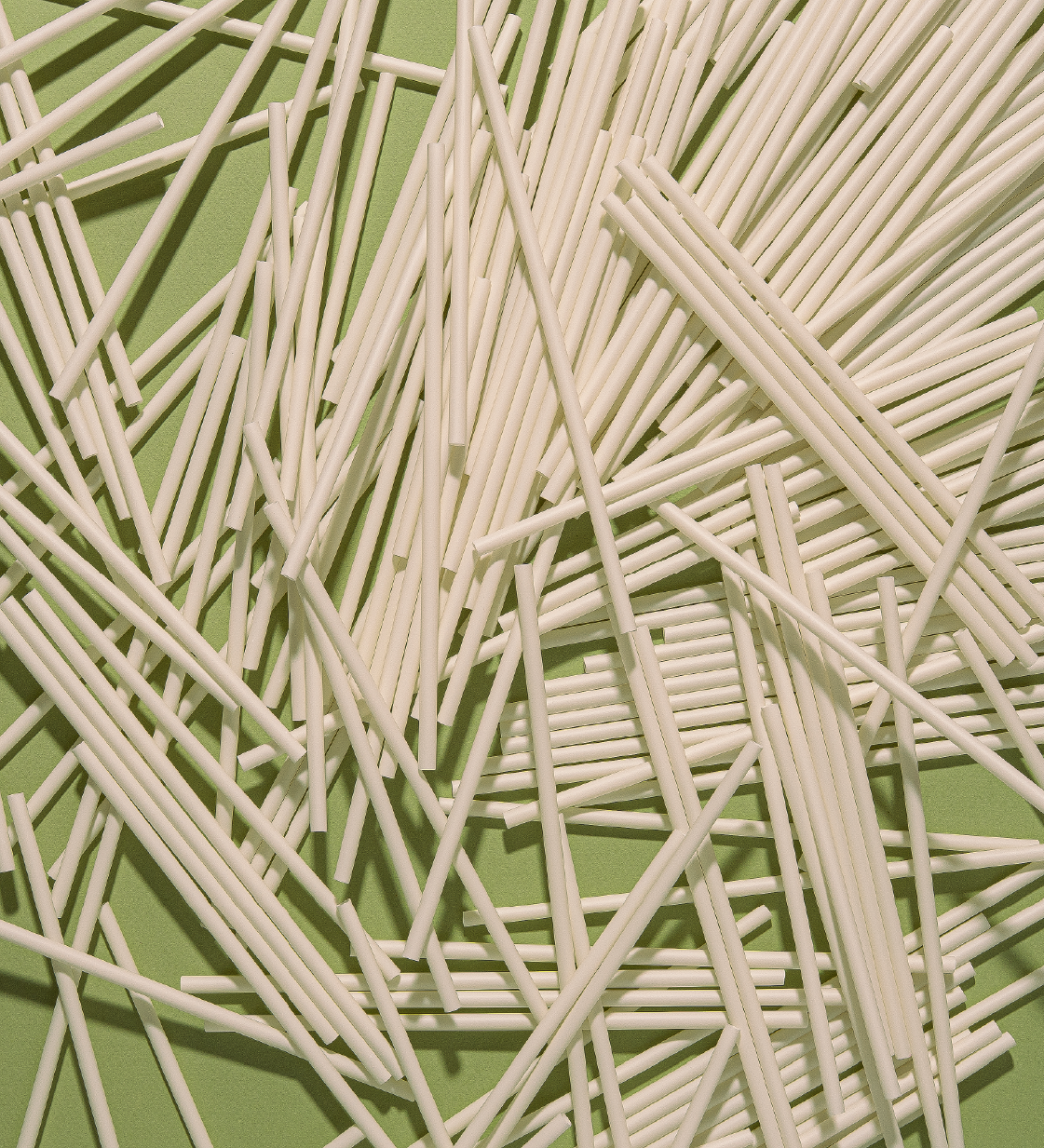 Compostable agave straws piled together