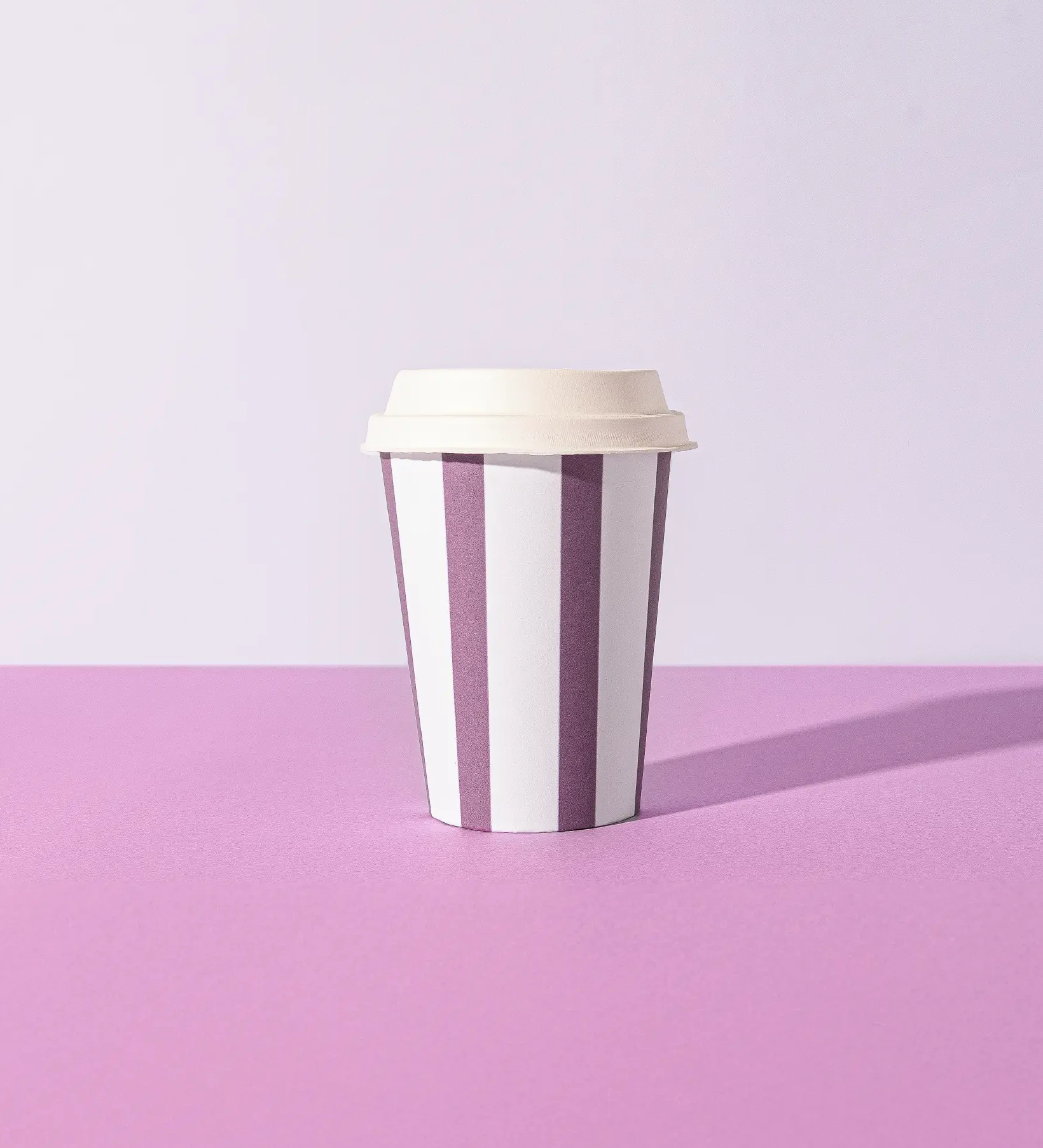 Sproutable mauve stripped 12oz home compostable cup and compostable lid – plant fiber, home compostable, plastic-free