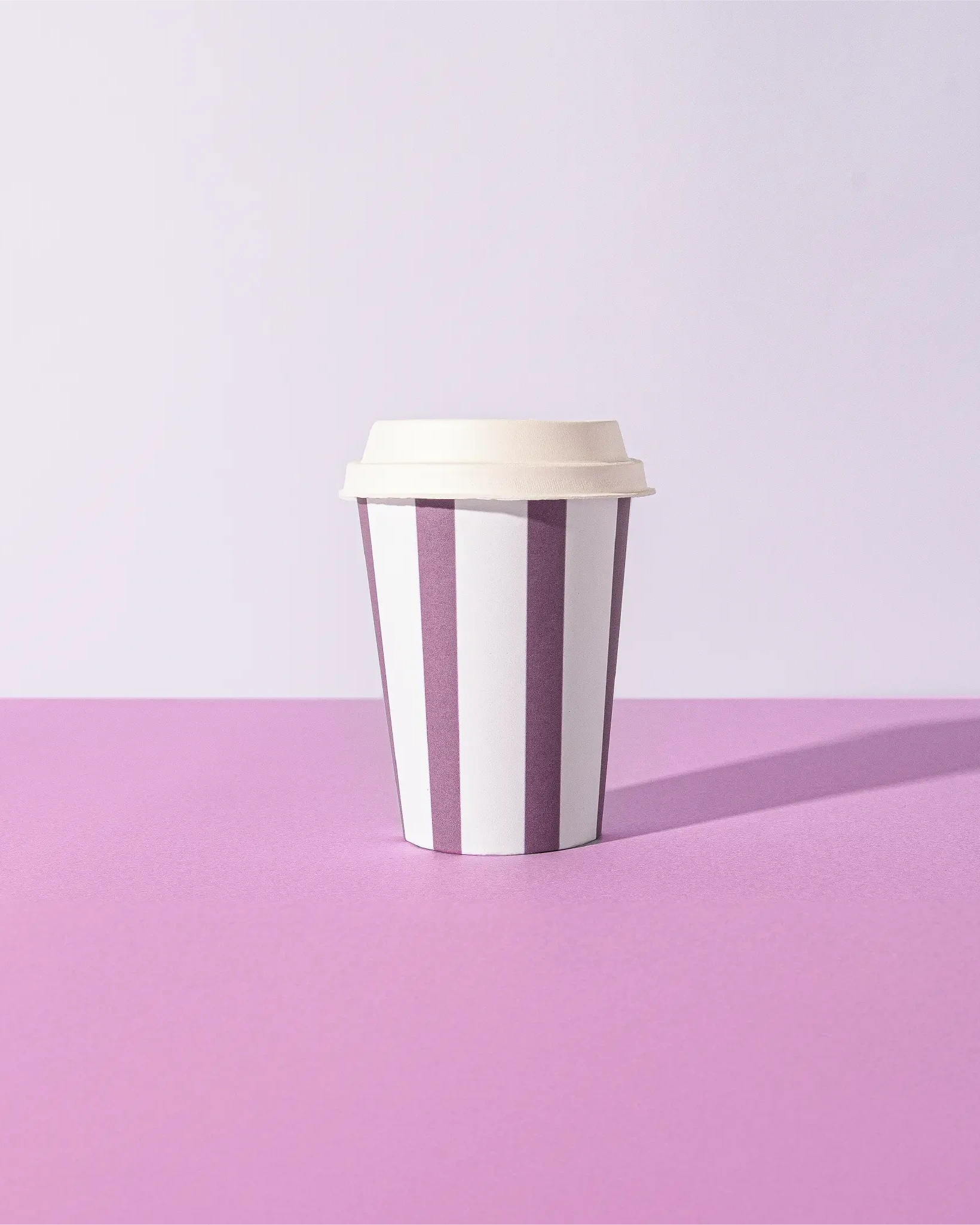 Sproutable mauve stripped 12oz home compostable cup and compostable lid – plant fiber, home compostable, plastic-free